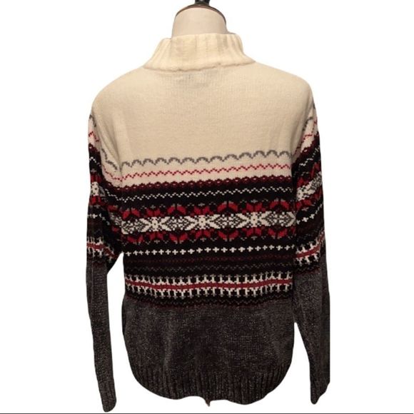 Holiday Christmas Sweater - Picture 9 of 9